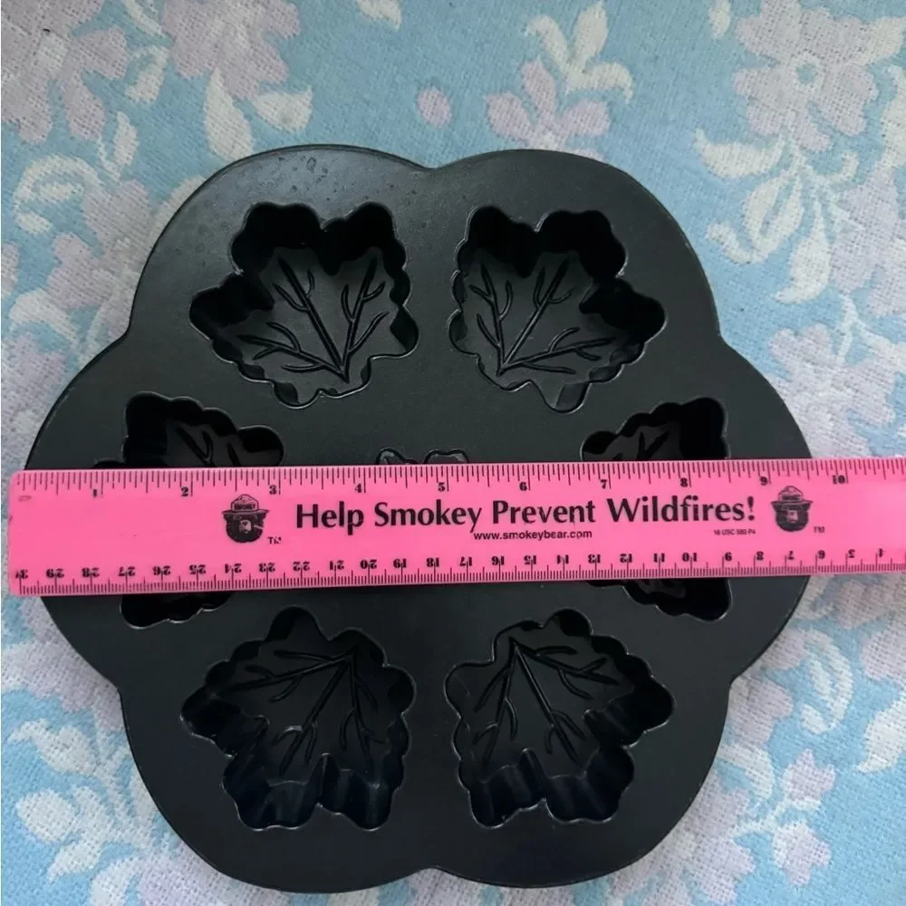 *NORDIC WARE* MAPLE LEAF CAKELET PAN NON-STICK